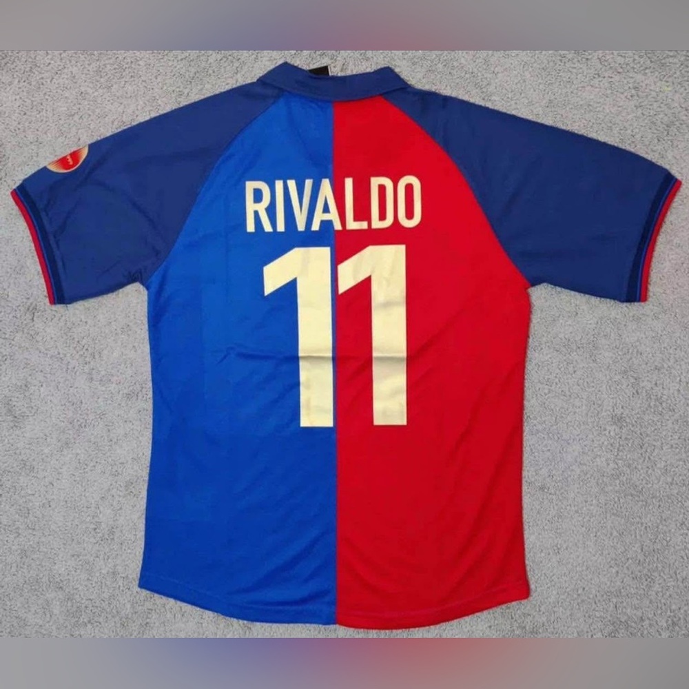 Barcelona 1999/00 Retro Rivaldo Soccer Jersey
 - Size XL Men